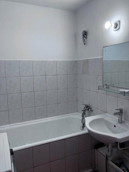 Drumul Taberei zona bld 1 Mai, linia tramvai 41, garsoniera mobilata